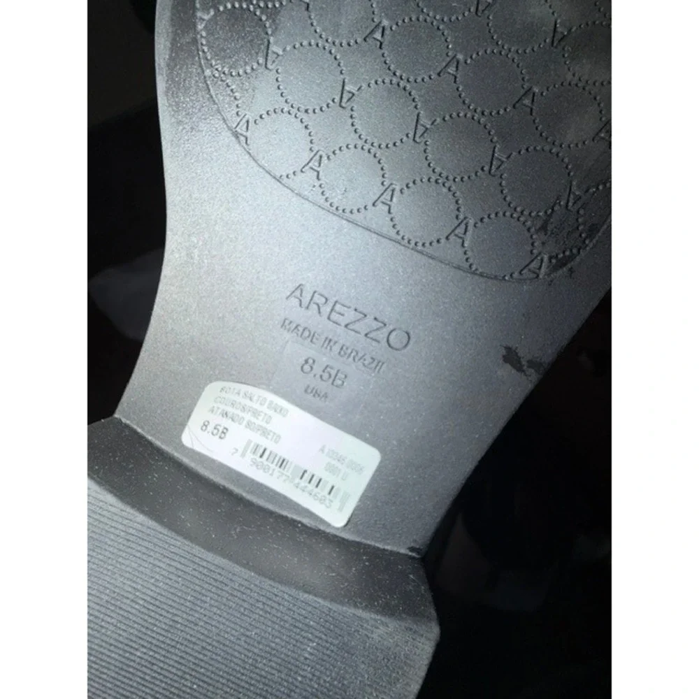 Arezzo sleek black
